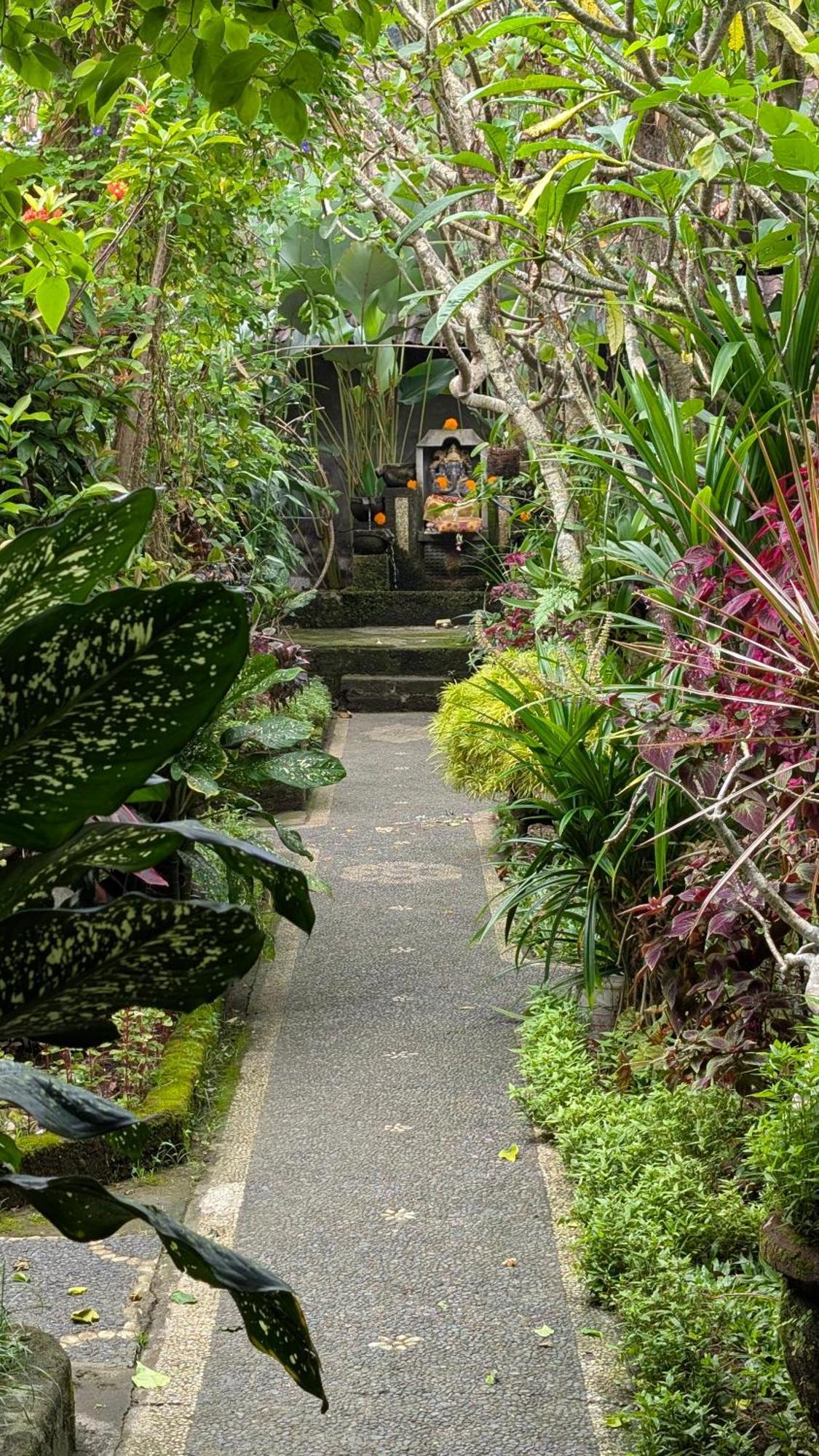 Krisda Ubud Guest House Exterior foto